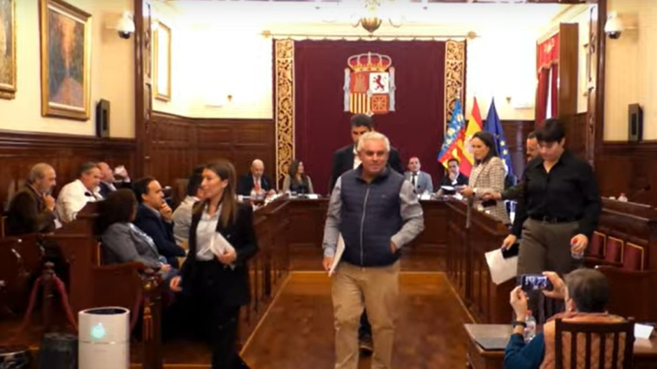 Los diputados socialistas abandonan el Pleno de la Diputación de Castellón