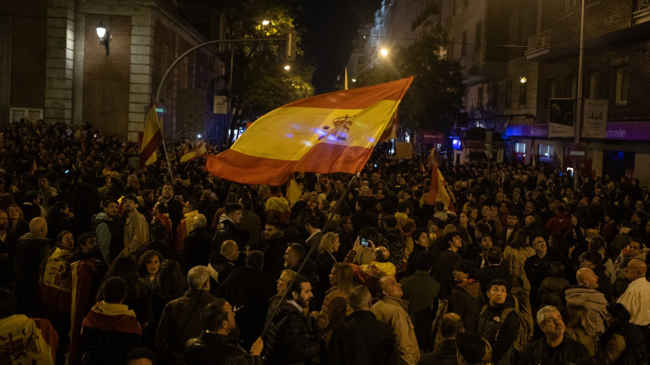 Directo | Duodécima jornada de protestas en Ferraz contra la ley de ...