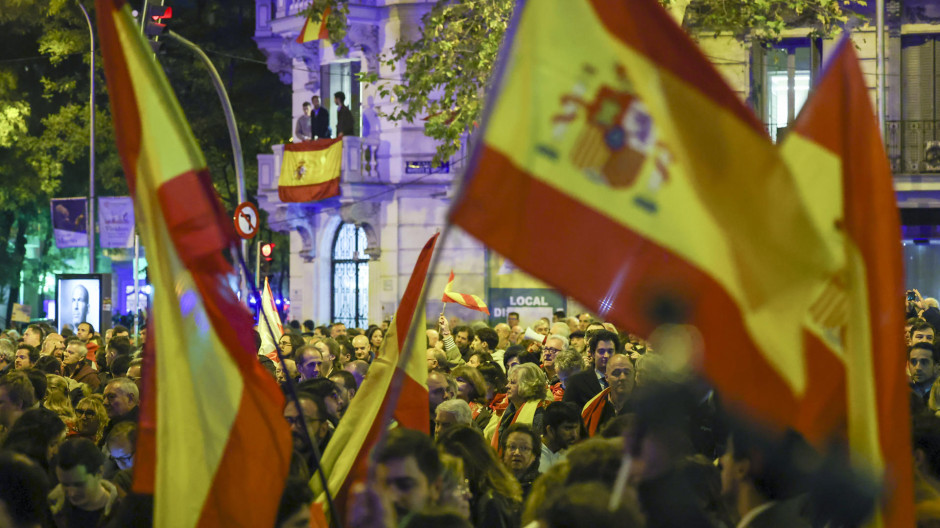 Directo | Nueva jornada de protestas en Ferraz contra la amnistía ...