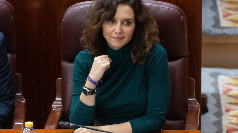 La presidenta de la Comunidad de Madrid, Isabel Díaz Ayuso, durante un pleno de la Asamblea de Madrid