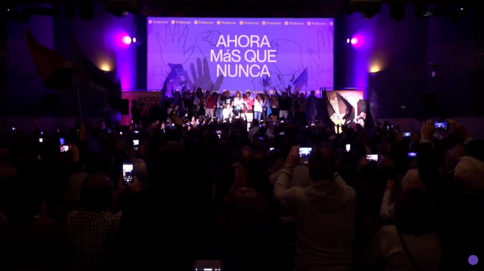 Inicio del acto "Ahora más que nunca" de Podemos