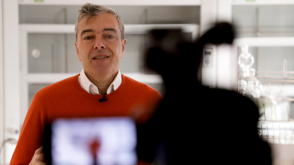 El químico de la Universidad San Pablo CEU, Javier Pérez Castells