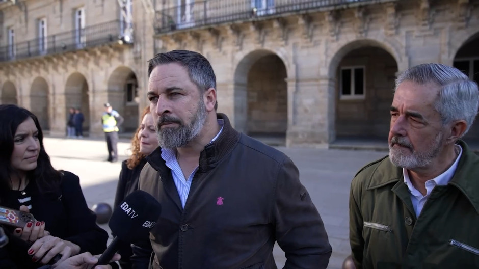 Abascal asegura que "el pacto verde" es "una amenaza de muerte para Galicia"