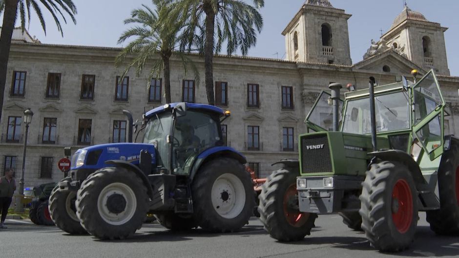 Los agricultores valencianos estallan contra la Agenda 2030: