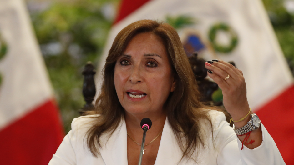 Fotografía de archivo fechada el 24 de enero de 2023 que muestra a la presidenta del Perú, Dina Boluarte