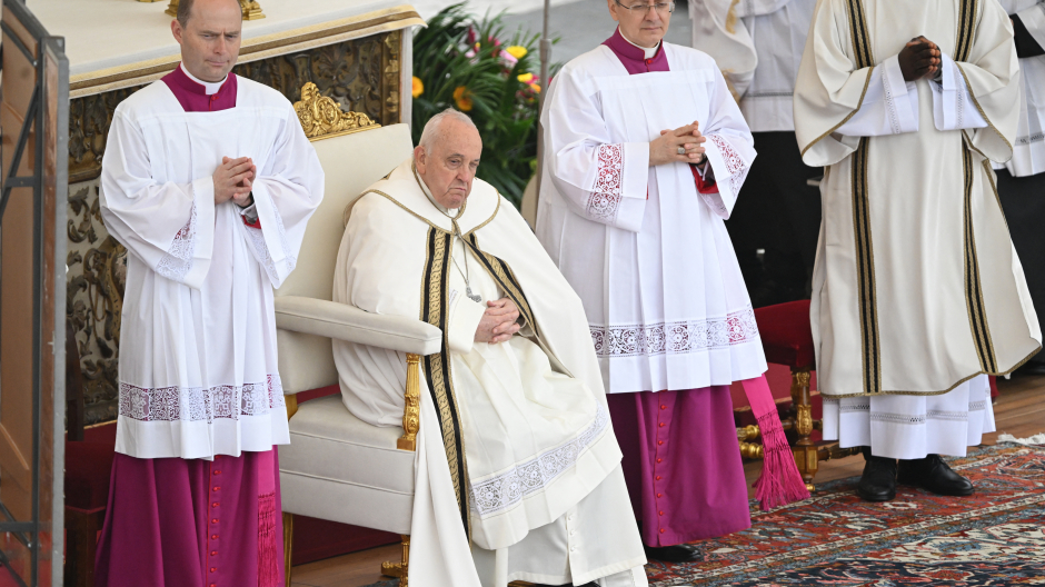 El Papa Francisco durante la celebración de la misa del Domingo de Resurrección