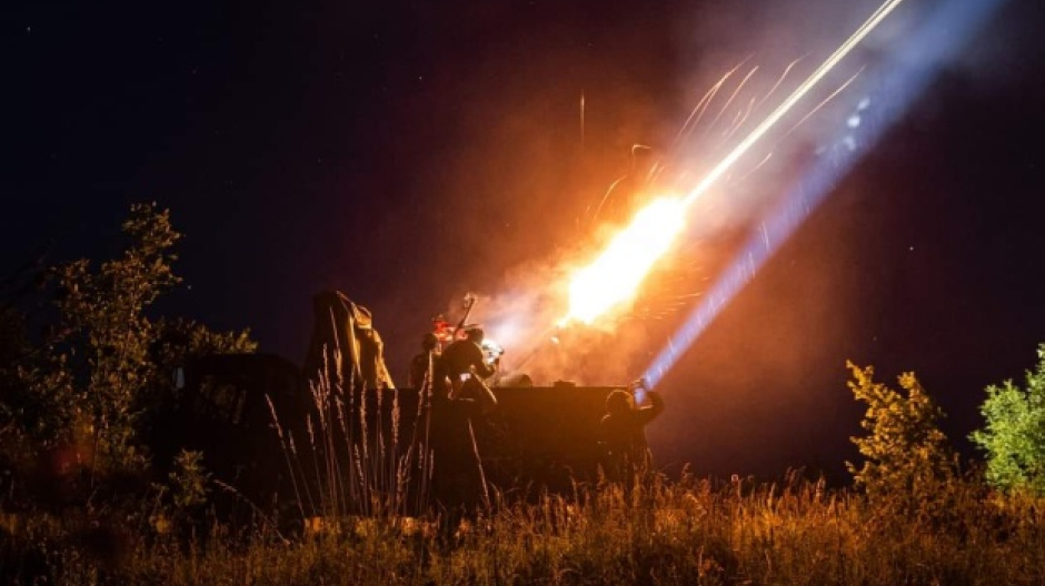 La defensa antiaérea de Ucrania intenta detener los ataques rusos