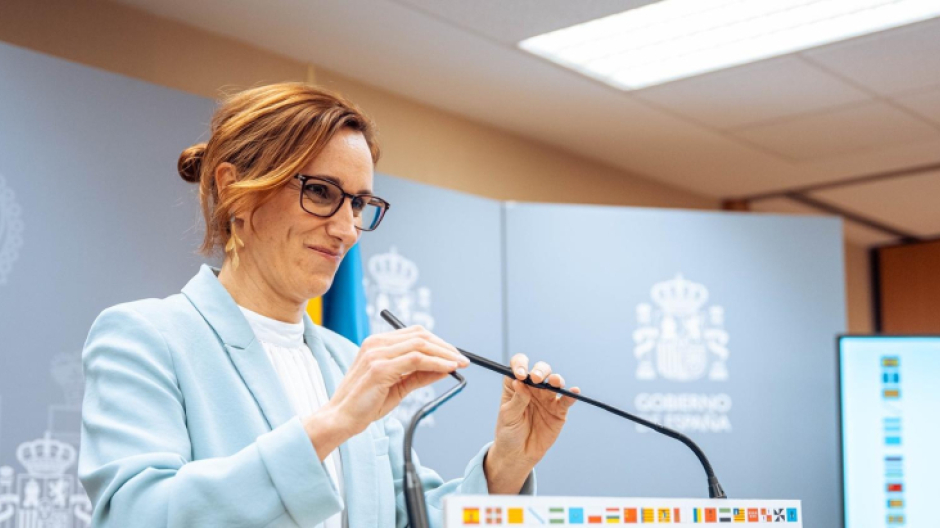 La ministra de Sanidad, Mónica García, en la rueda de prensa tras el pleno del Consejo Interterritorial del SNS