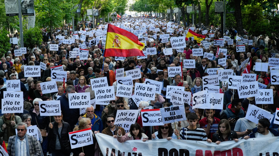 La manifestación de extrema izquierda que está recorriendo esta tarde Madrid