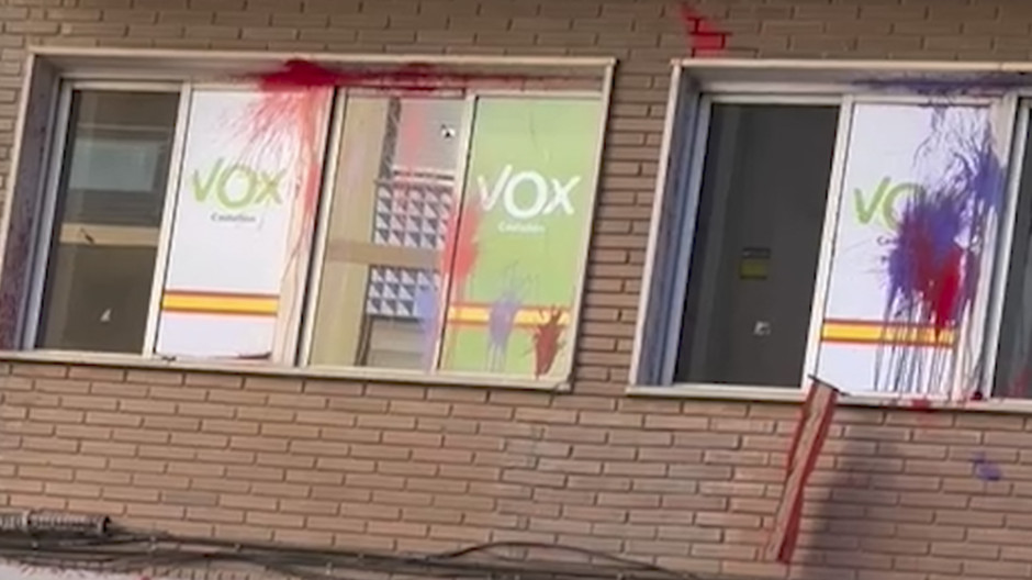 Ataque a la sede de Vox de Castellón con pintura