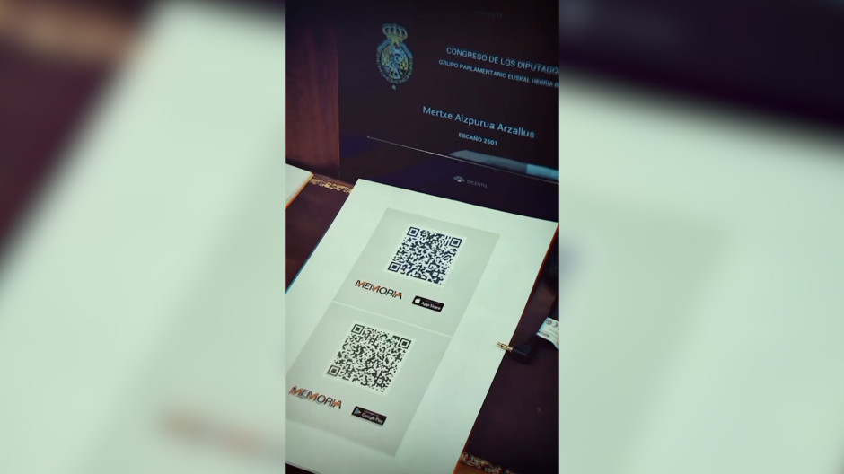 Los códigos QR que dan acceso a la aplicación móvil 'Memoria'