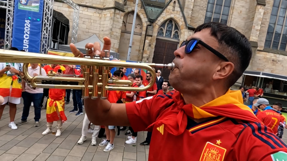 'Sete' Fernández durante la celebración de una victoria de España en la Eurocopa 2024