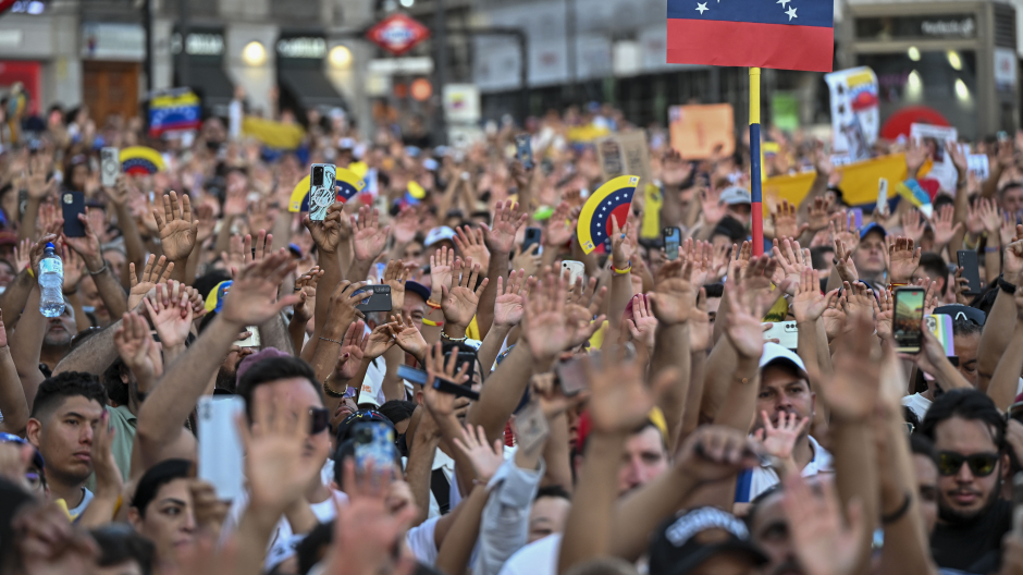 DIRECTO | Venezolanos se concentran en Madrid para denunciar los abusos y el fraude de Maduro