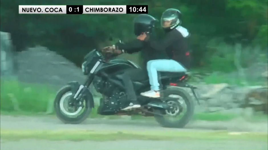 Sicario huyendo en moto en Ecuador