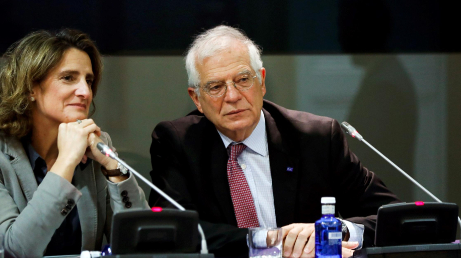 Teresa Ribera y Josep Borrell, cuando ambos formaban parte del Gobierno español