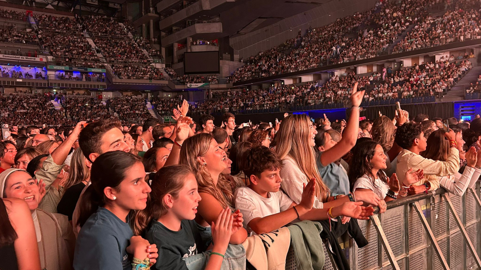 Miles de asistentes ante el concierto de Hakuna en el WiZink Center