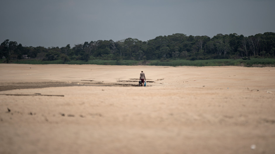 Los ríos se convierten en desiertos en Amazonas