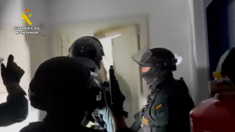 Incautadas nueve toneladas de hachís a uno de los mayores clanes de la droga en Andalucía, liderado por un prófugo