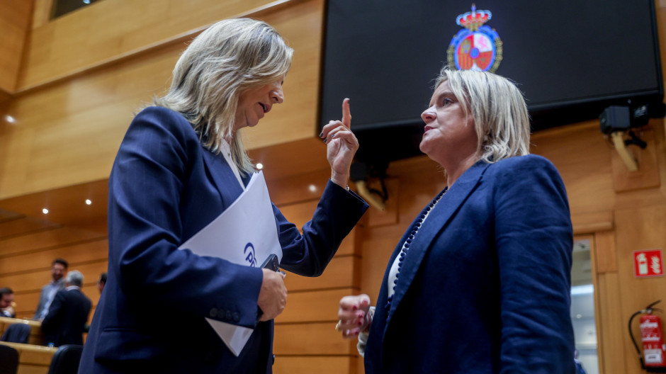 Las senadoras del PP Alicia García y Marimar Blanco