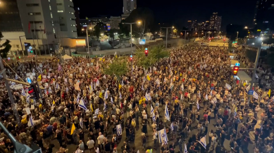 Cientos de personas marchan en Tel Aviv para presionar a Netanyahu por un acuerdo