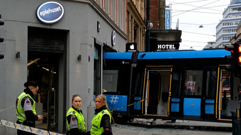 El choque de un tranvía contra una tienda en Oslo deja cuatro heridos