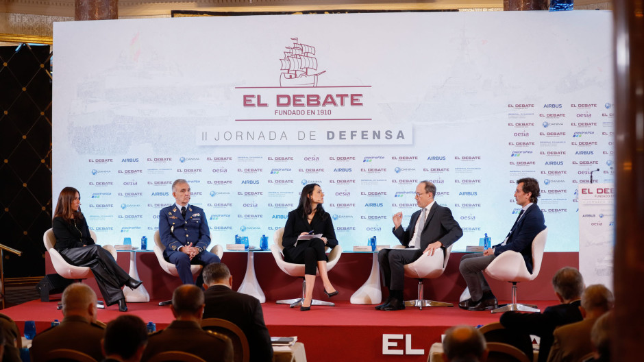 Segunda mesa en la II Jornada de Defensa de El Debate