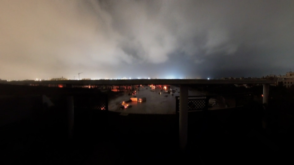 Así captó una cámara sobre un tejado cómo se inundó Alfafar durante el brutal paso de la DANA