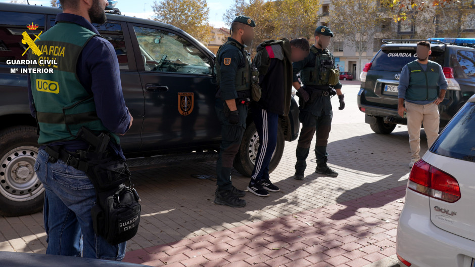 Detenidos siete albaneses miembros de una banda que arrancaban cajeros automáticos usando camiones