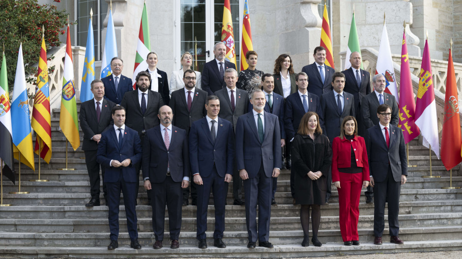 Rueda de prensa tras la Conferencia de Presidentes que reúne a todos los dirigentes autonómicos, en directo