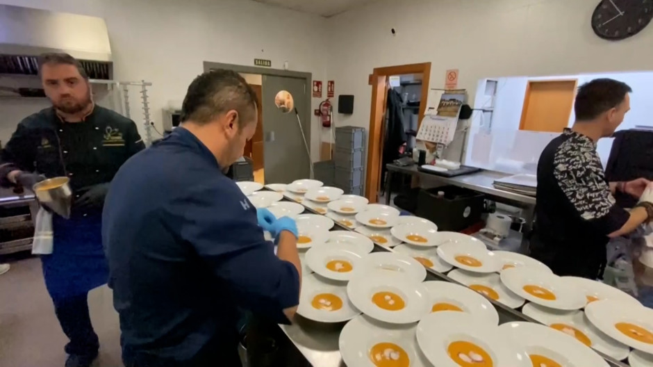 La cena de Navidad de Málaga reúne a los mejores chefs para las personas con menos recursos