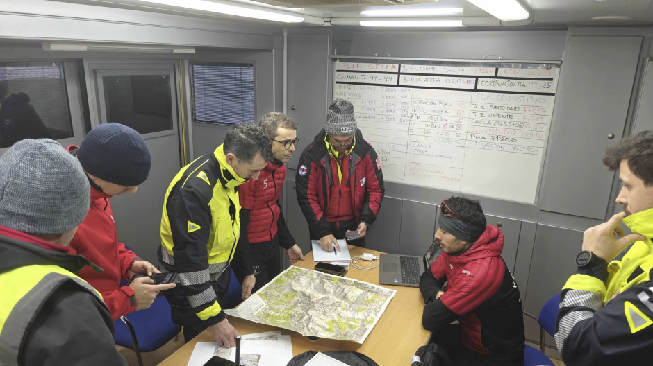 Cantabria y Asturias buscan a un montañero leonés perdido hace dos días en Picos de Europa