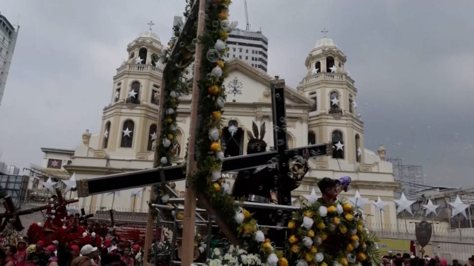 Procesión por el Nazareno Negro en Manila