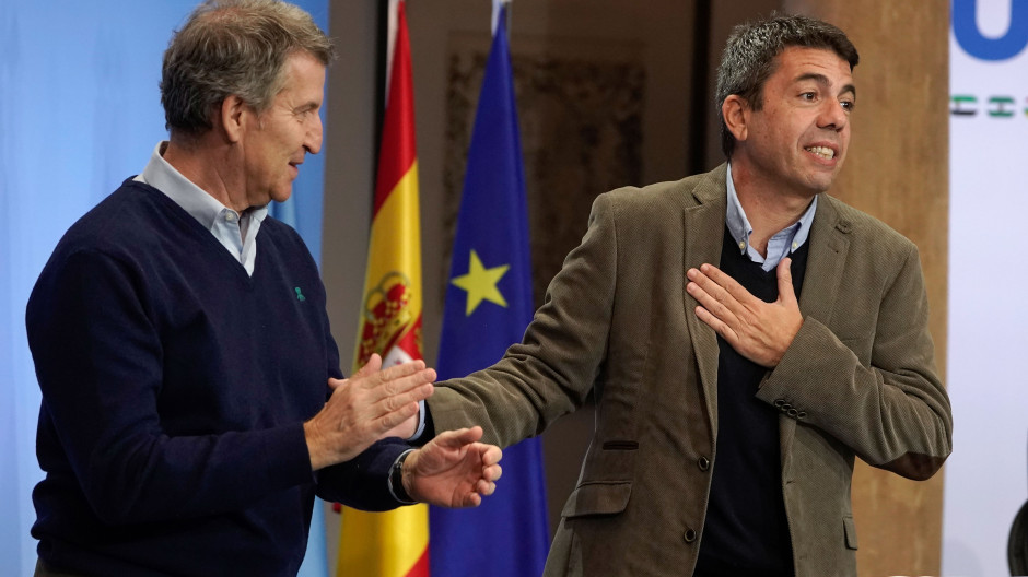 Mazón recibe una gran ovación de los líderes autonómicos del PP en la cumbre de Asturias