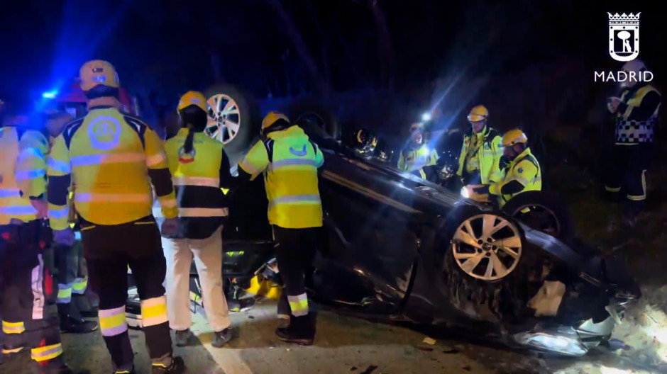 Servicios de Emergencias Madrid trabajando en el lugar del suceso