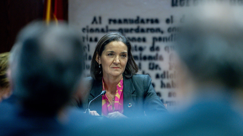Reyes Maroto señala a Ribera por las licencias a Aldama en la trama de los hidrocarburos
