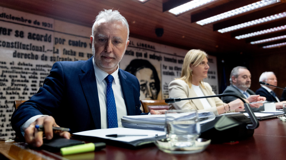 El ministro Ángel Víctor Torres comparece en la comisión de investigación del caso PSOE, en directo