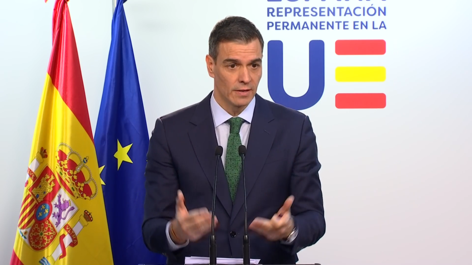 Los aspavientos de Sánchez al responder una pregunta que le incomodó sobre Ucrania
