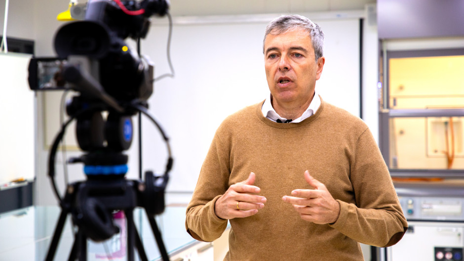 El químico de la Universidad San Pablo CEU, Javier Pérez Castells