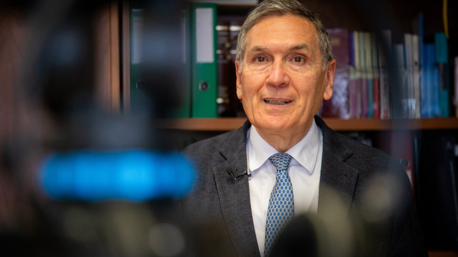 El decano de la facultad de Medicina de la Universidad San Pablo CEU, Tomás Chivato