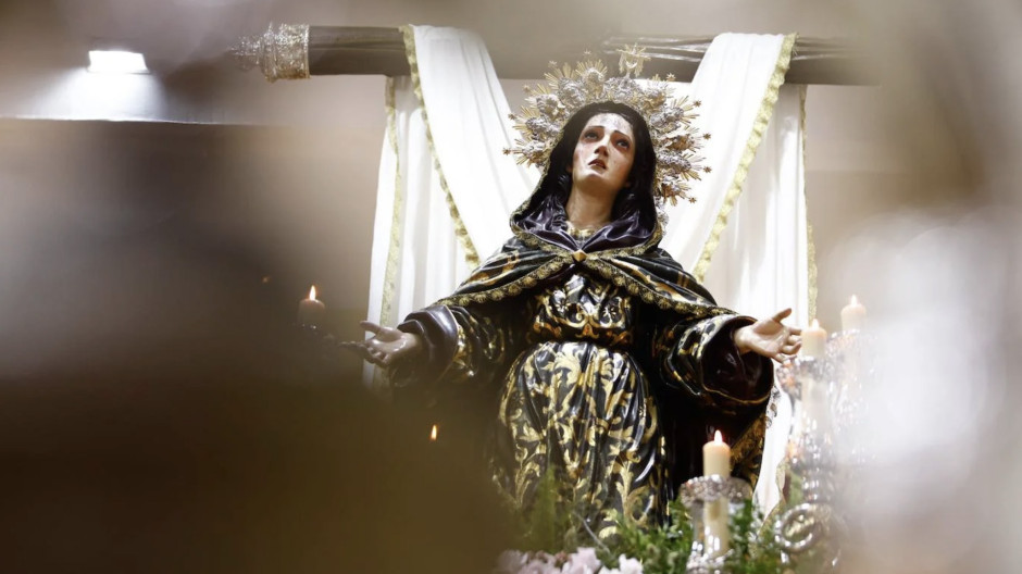 Virgen de la Soledad del Santo Traslado en el Viernes Santo