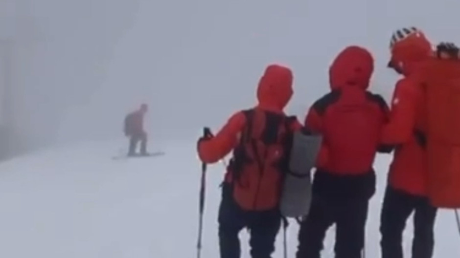 El GERA rescata a dos personas extraviadas en Navacerrada y Rascafría