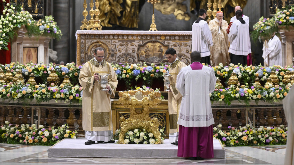 Sigue la Misa de Pascua y Urbi et Orbi desde el Vaticano