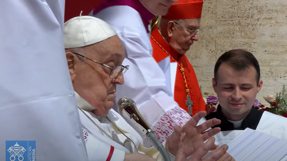 El Papa Francisco reaparece en la bendición Urbi et Orbi