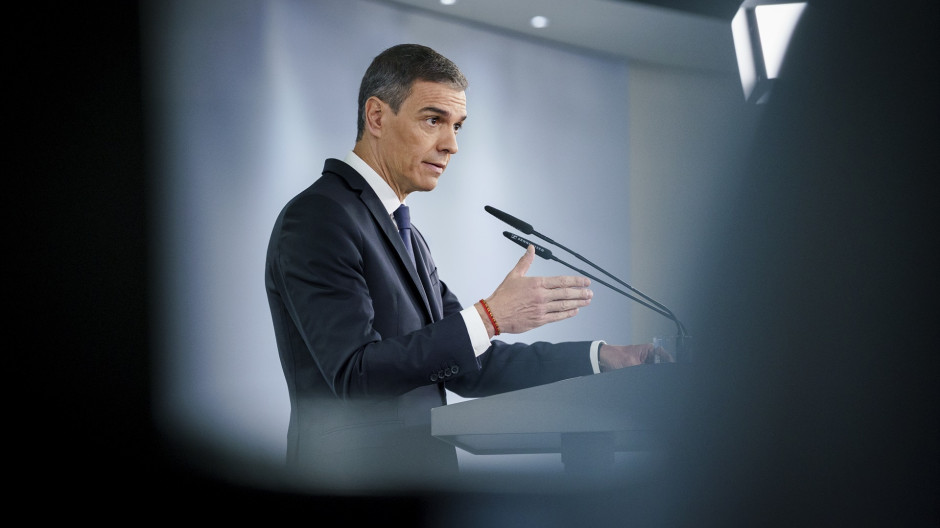El presidente del Gobierno, Pedro Sánchez, comparece en el Palacio de la Moncloa