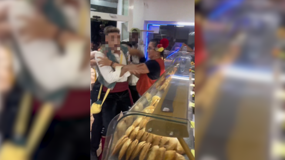 Un concejal del PSOE de un municipio de Murcia denuncia una agresión homófoba en un bar