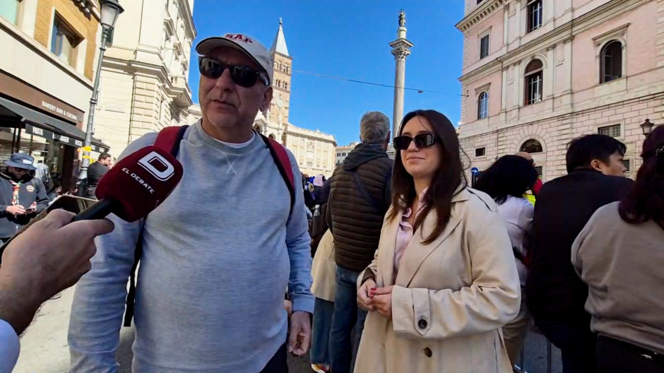 Españoles despiden al Papa en Roma