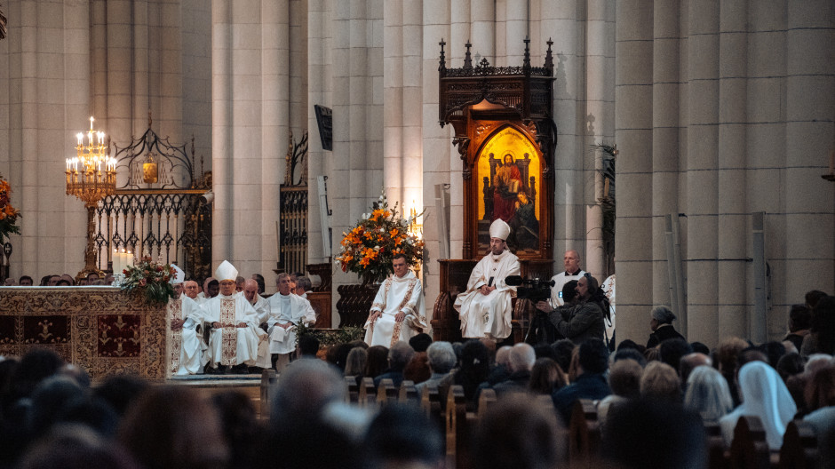 La Archidiócesis de Madrid celebra una misa funeral por el Papa desde la Almudena