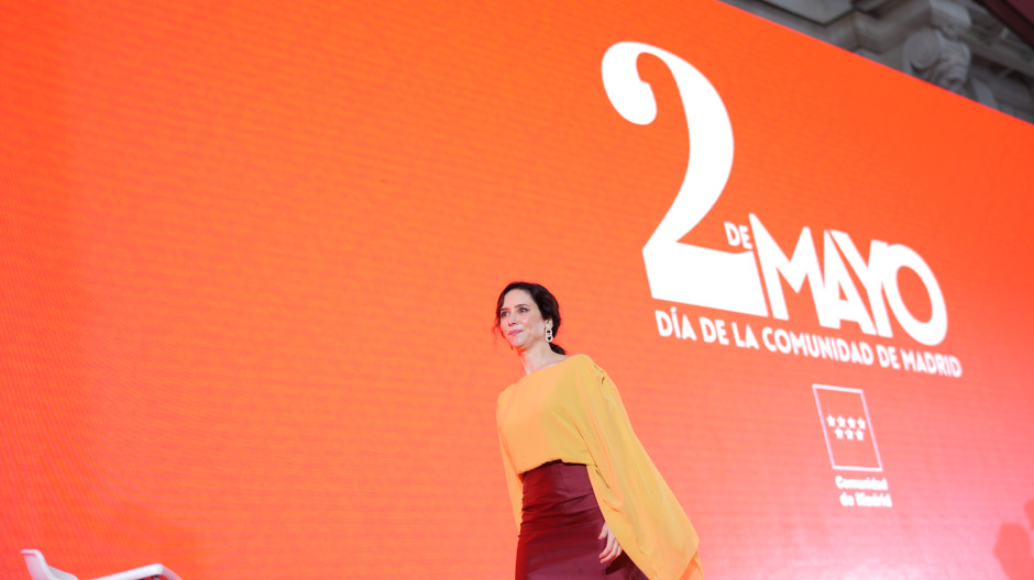 Ayuso desafía a Sánchez en su discurso del Dos de Mayo: «Madrid volverá a  celebrar a sus héroes con su Ejército»