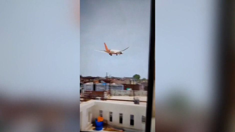 El vídeo del accidente de avión en la India con 242 pasajeros abordo