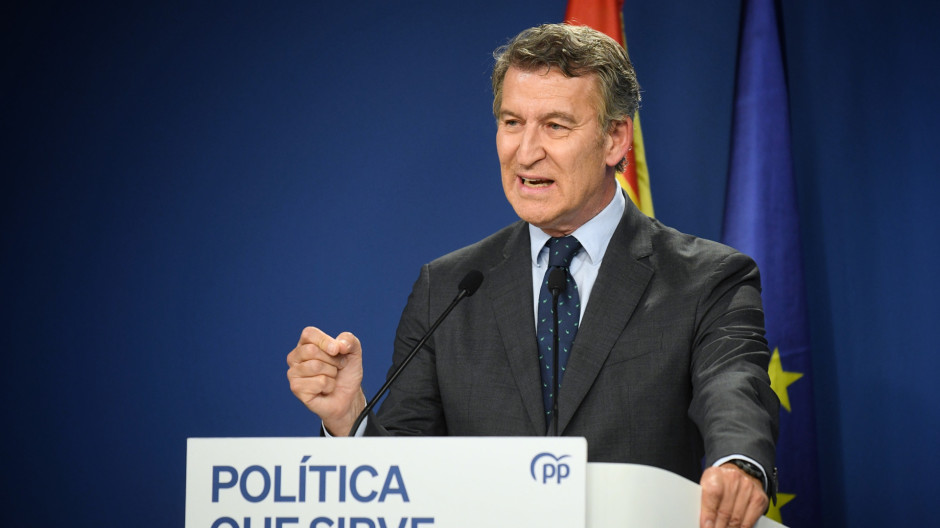 Feijóo arropa a Paco Núñez en un acto público en Castilla-La Mancha, en directo